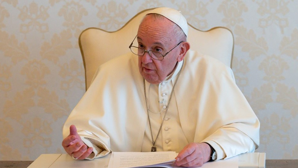 Pope: The Church is invited to listen actively to families and involve them in pastoral care
